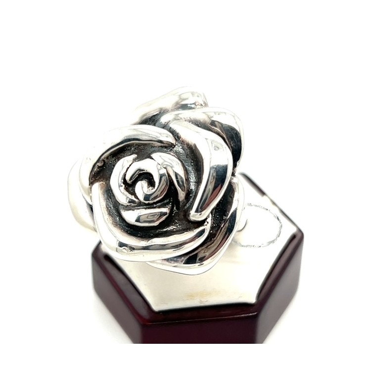 Srebrny pierścionek - róża